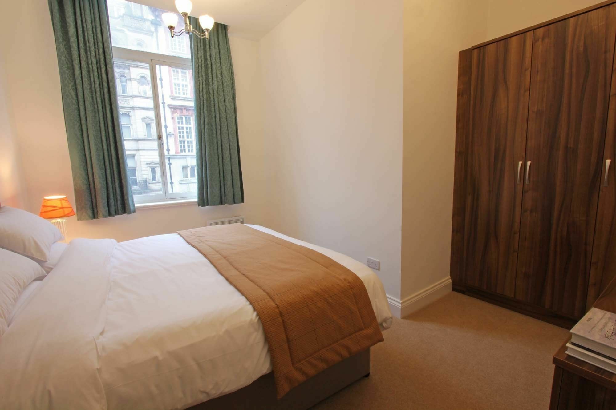 The Castle Collection - 25 Castle Street Apartment Liverpool