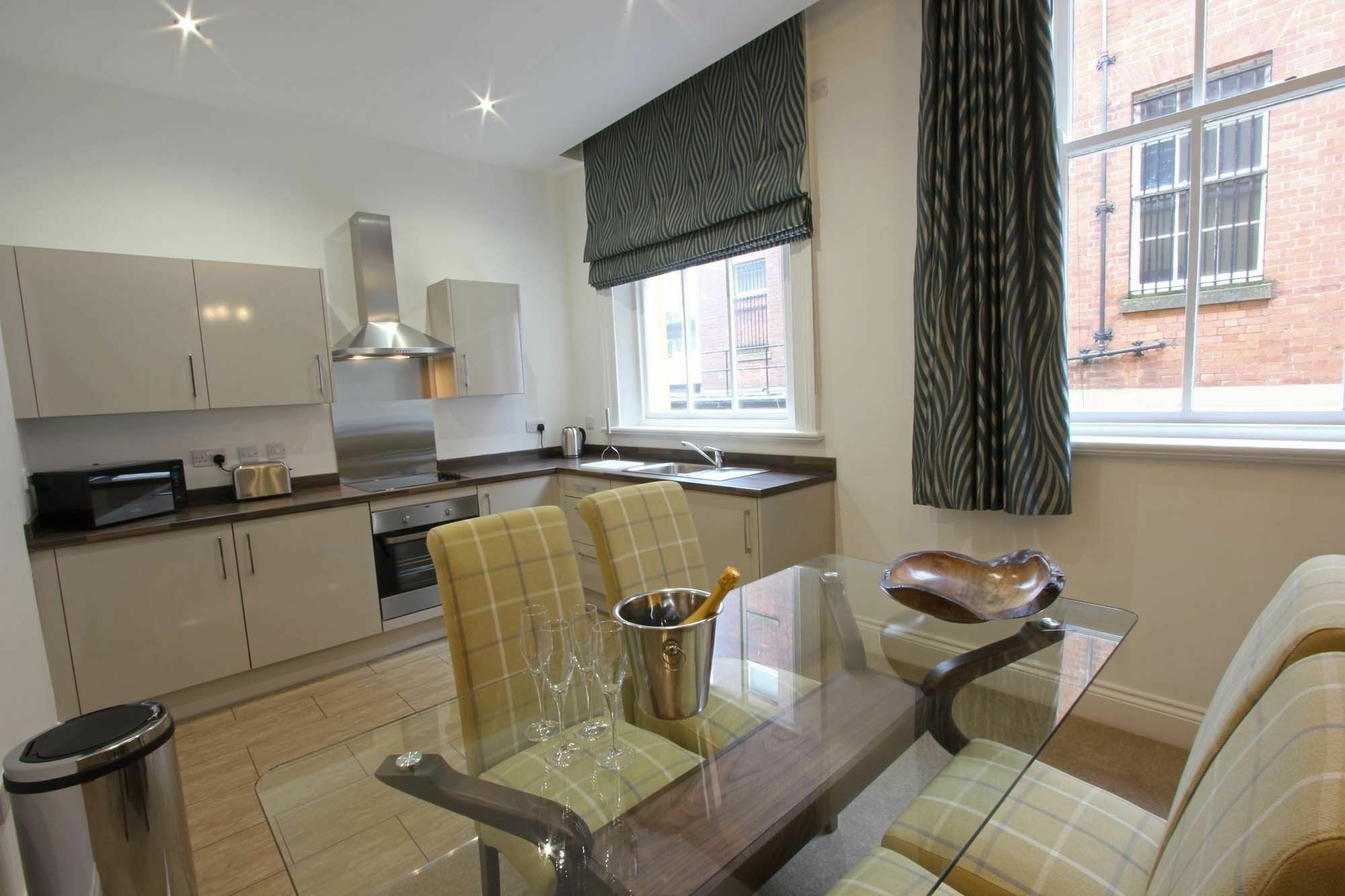 The Castle Collection - 25 Castle Street * Liverpool